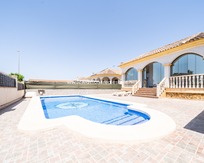 Resale - Detached - Urb. La Marina