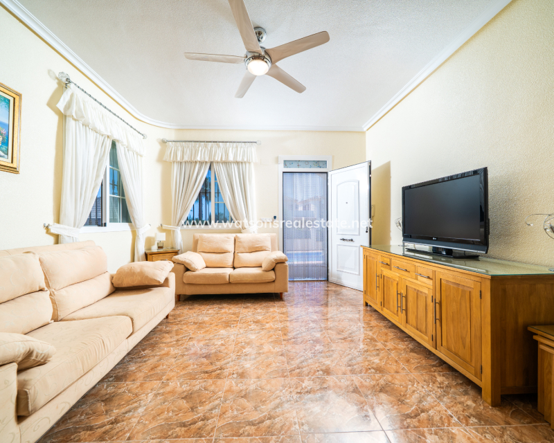 Resale - Detached - Urb. La Marina