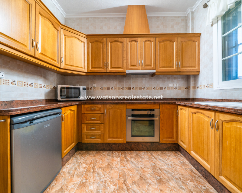 Resale - Detached - Urb. La Marina