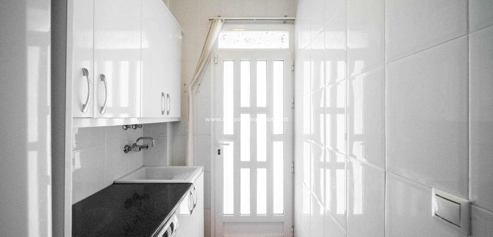 Resale - Detached - Urb. La Marina