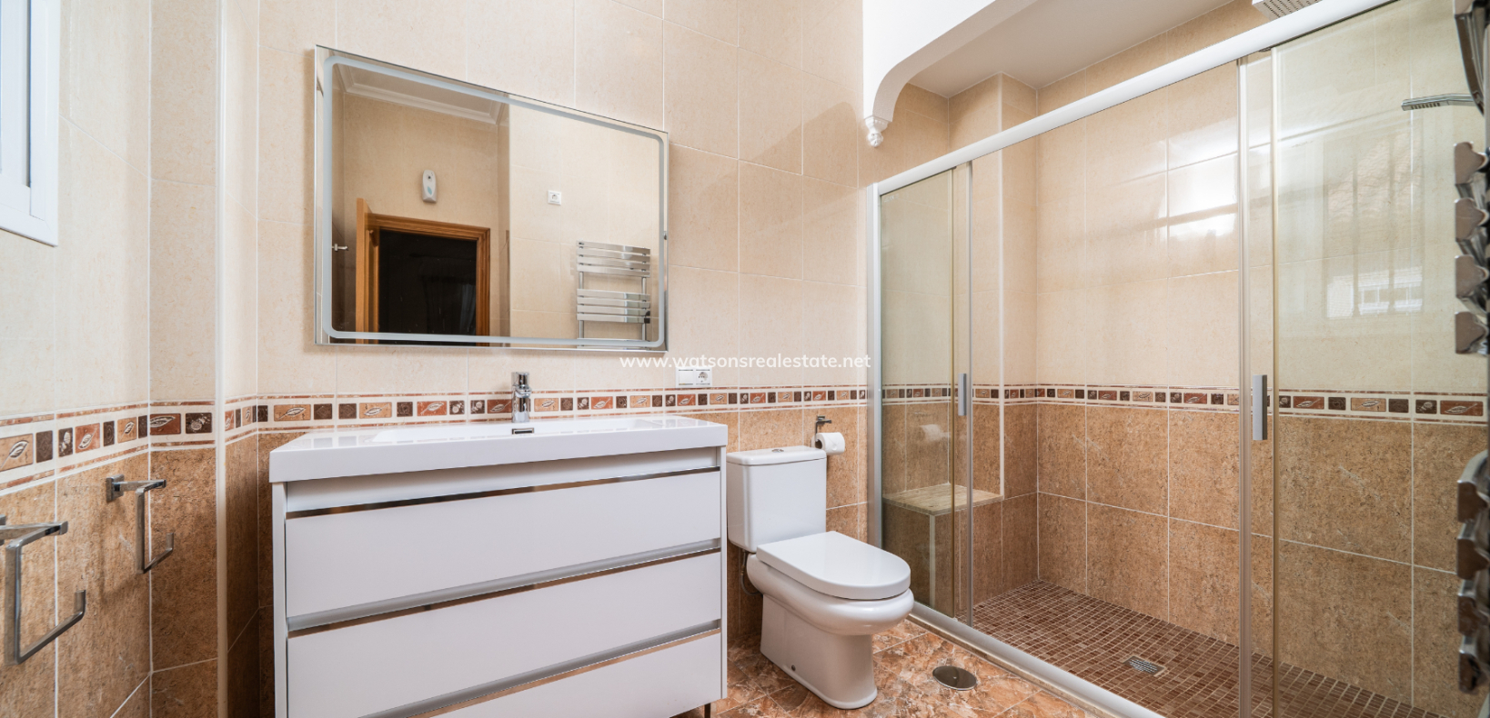 Resale - Detached - Urb. La Marina