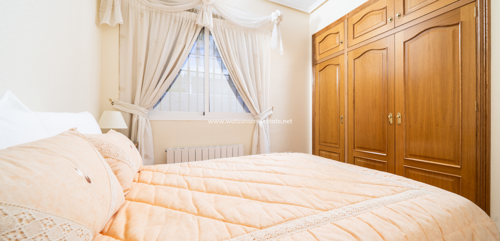 Resale - Detached - Urb. La Marina