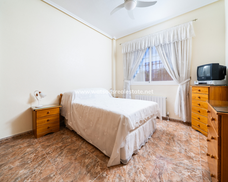 Resale - Detached - Urb. La Marina