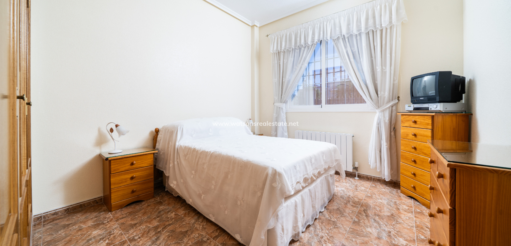 Resale - Detached - Urb. La Marina