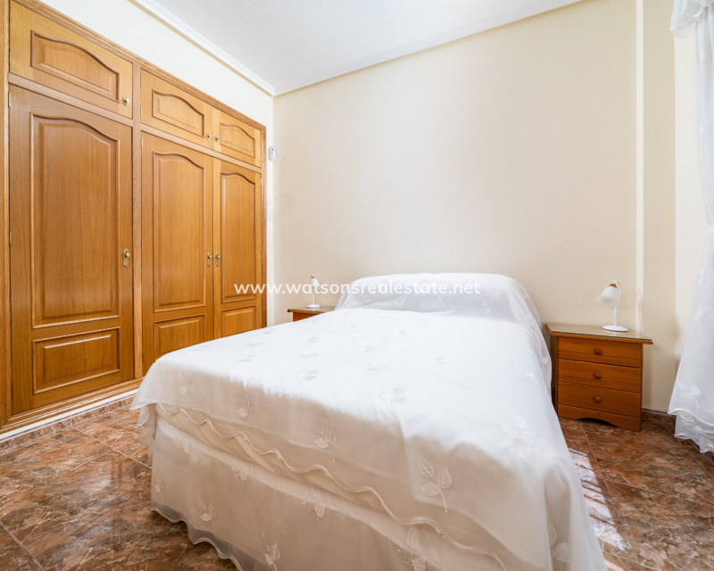 Resale - Detached - Urb. La Marina