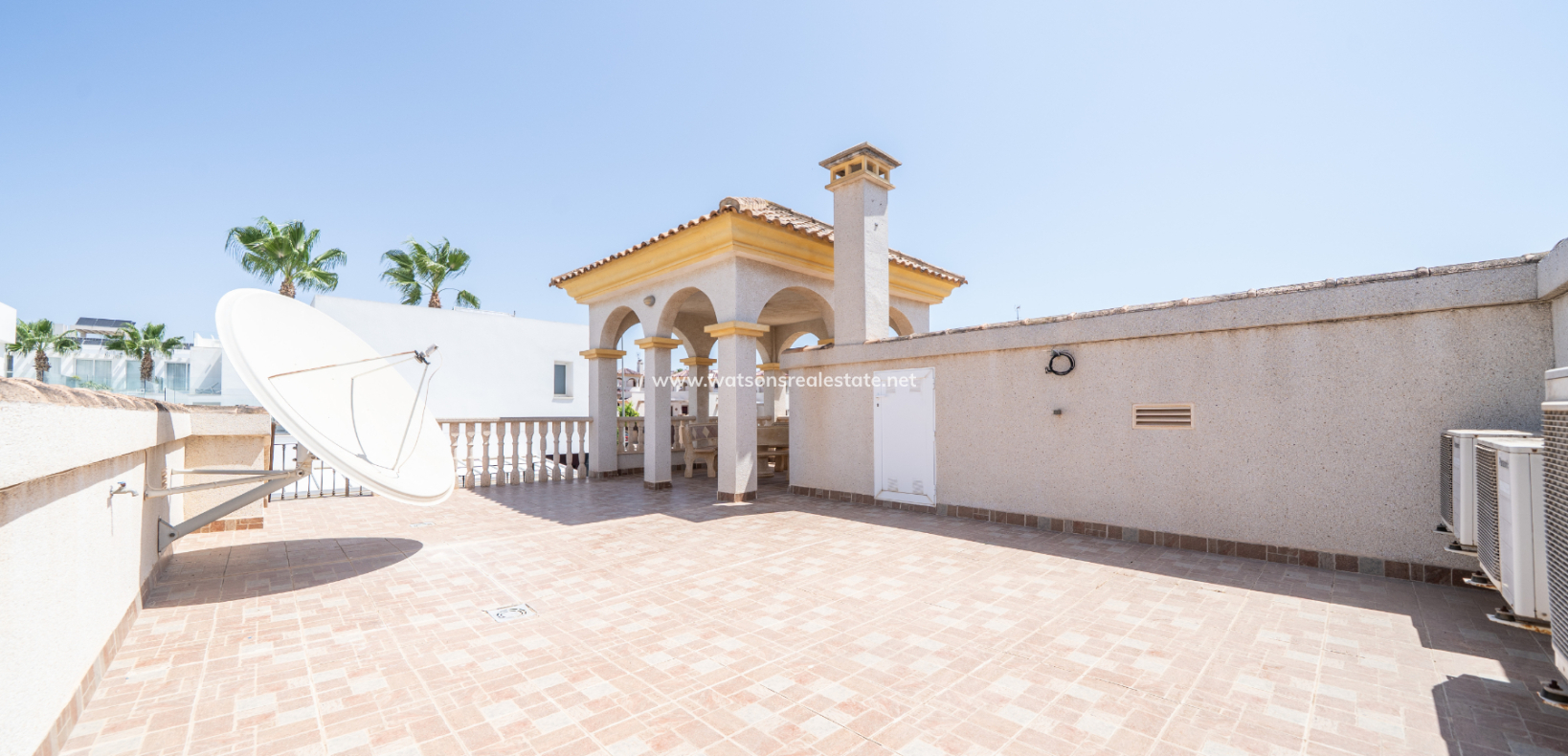 Resale - Detached - Urb. La Marina
