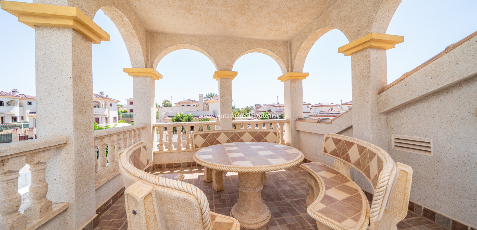 Resale - Detached - Urb. La Marina