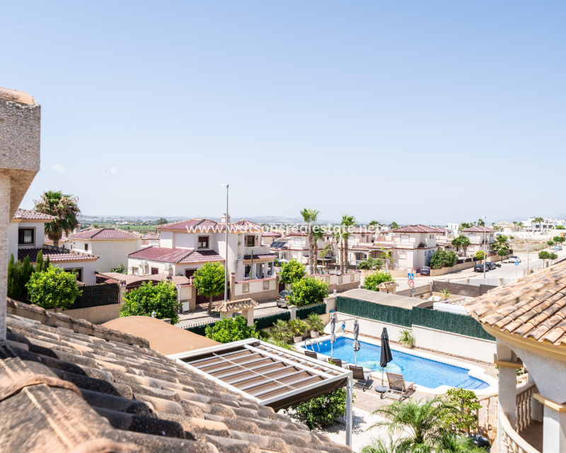 Resale - Detached - Urb. La Marina