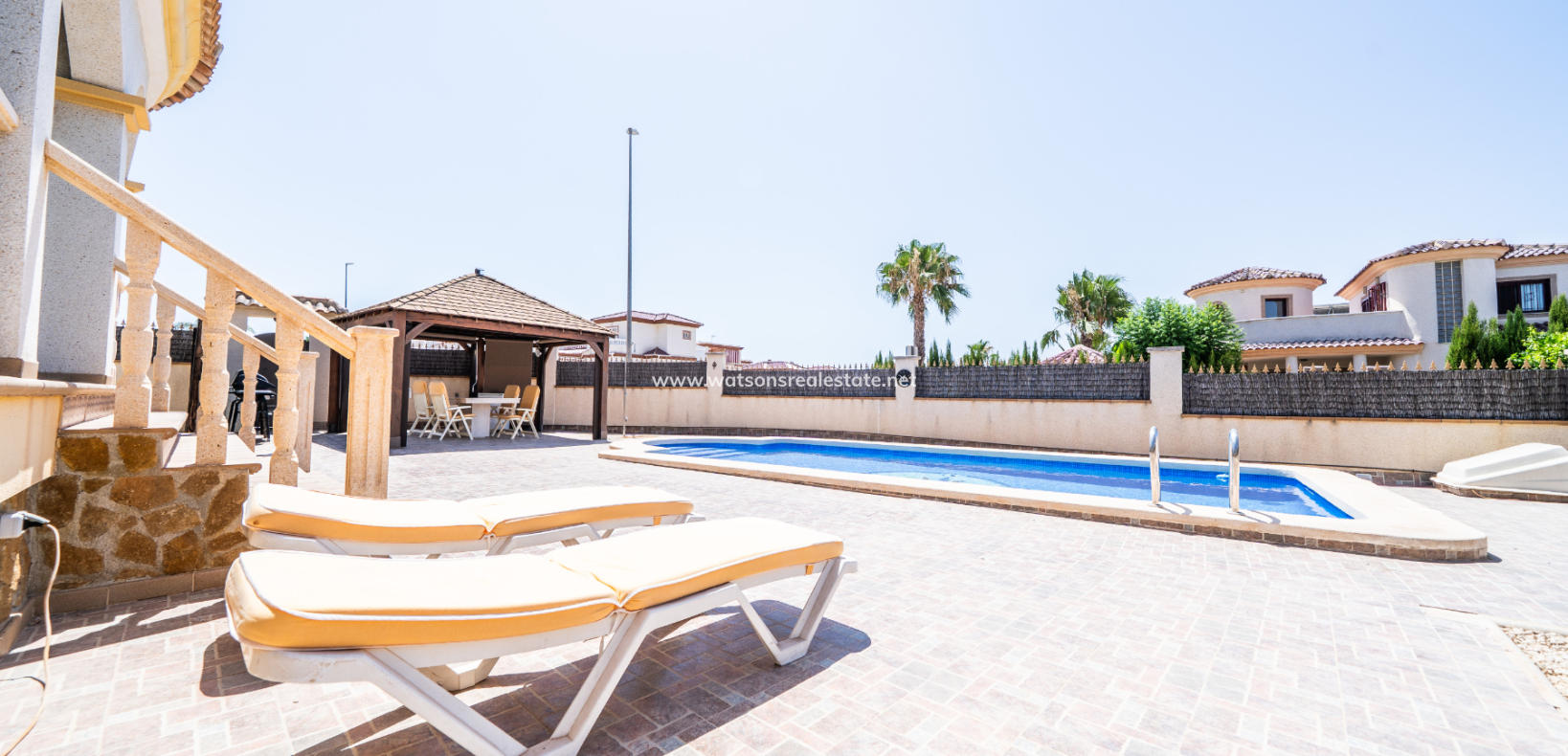 Resale - Detached - Urb. La Marina