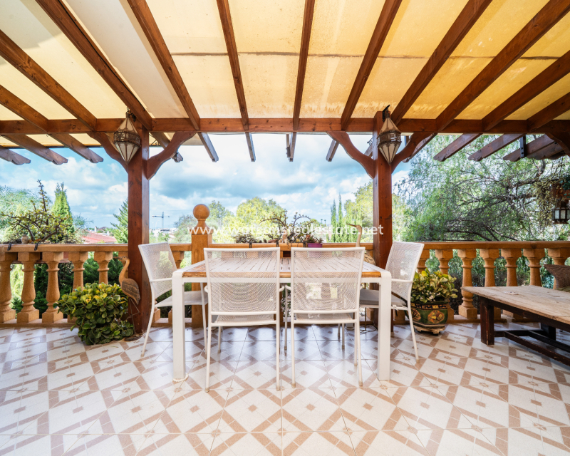 Resale - Detached - Urb. La Marina