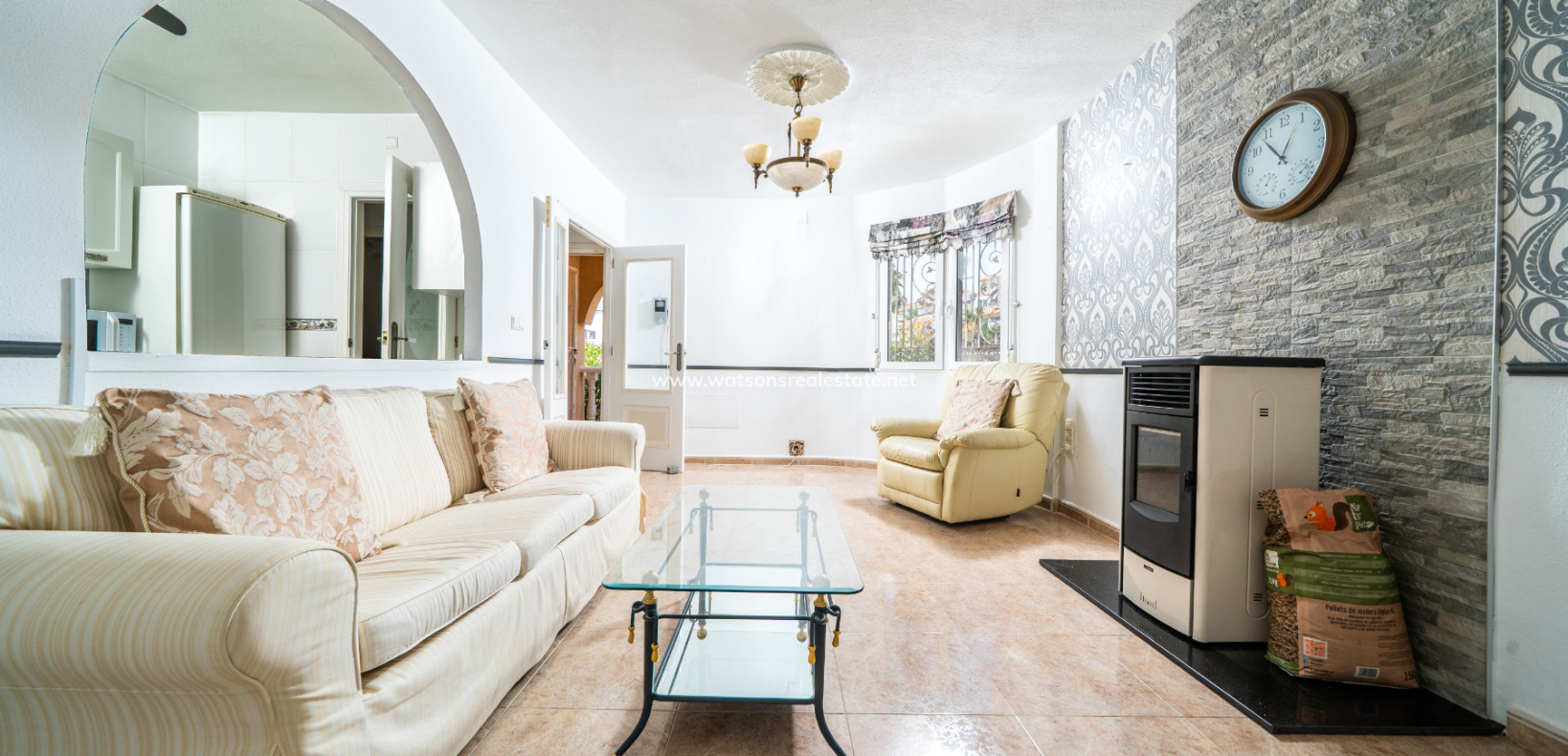 Resale - Detached - Urb. La Marina
