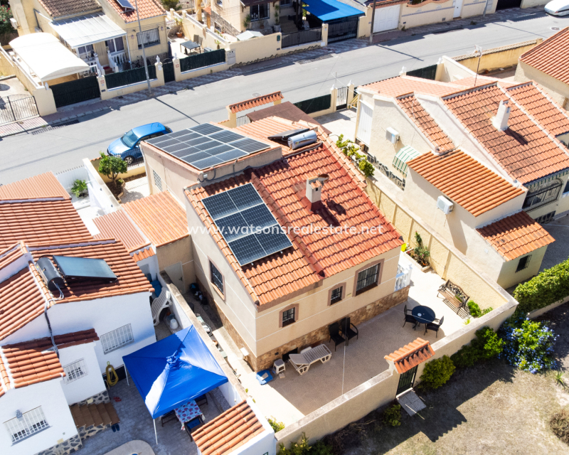 Resale - Detached - Urb. La Marina