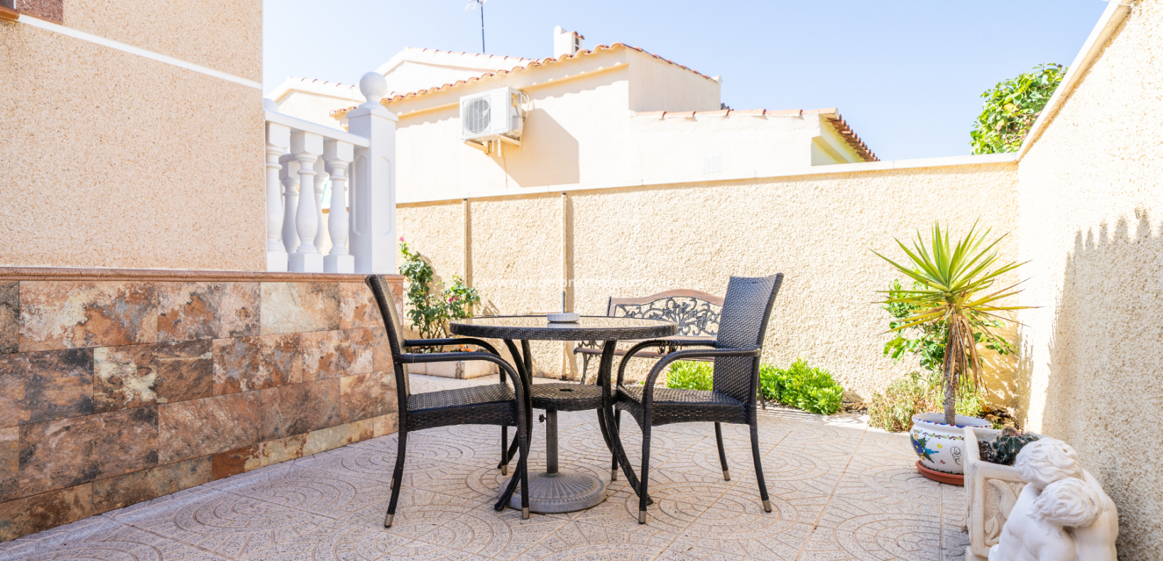Resale - Detached - Urb. La Marina