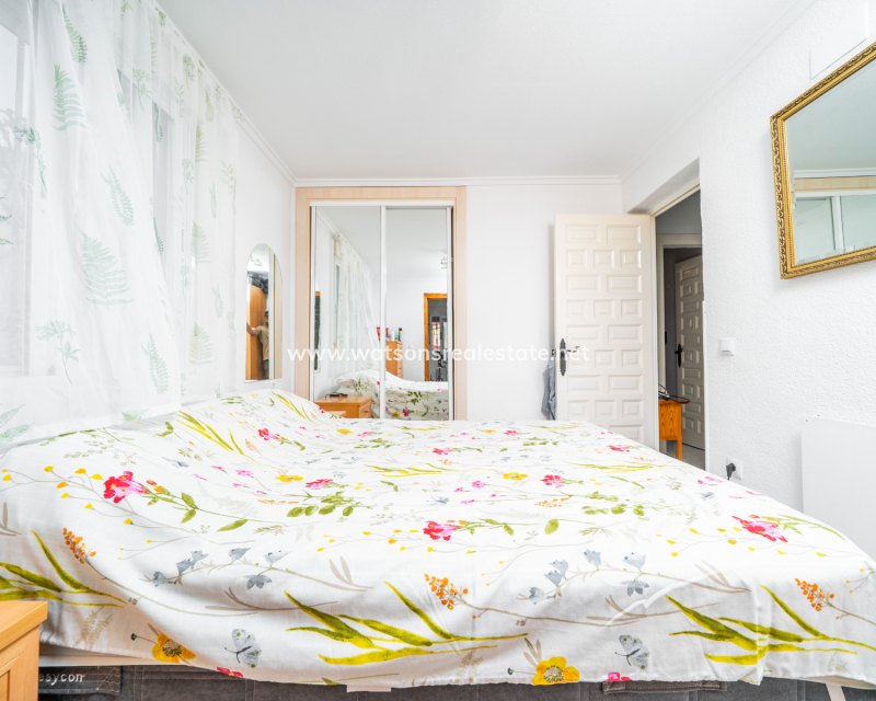Resale - Detached - Urb. La Marina