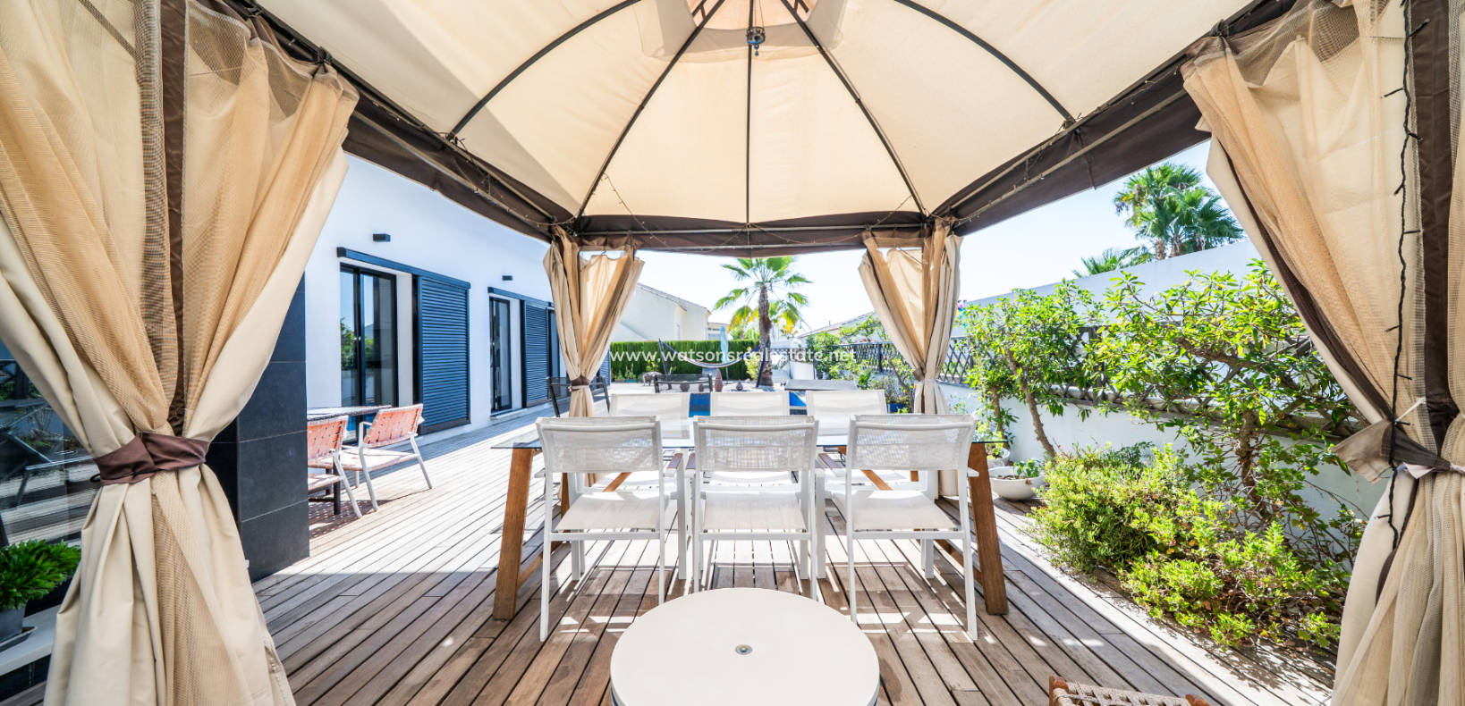 Resale - Detached - Urb. La Marina