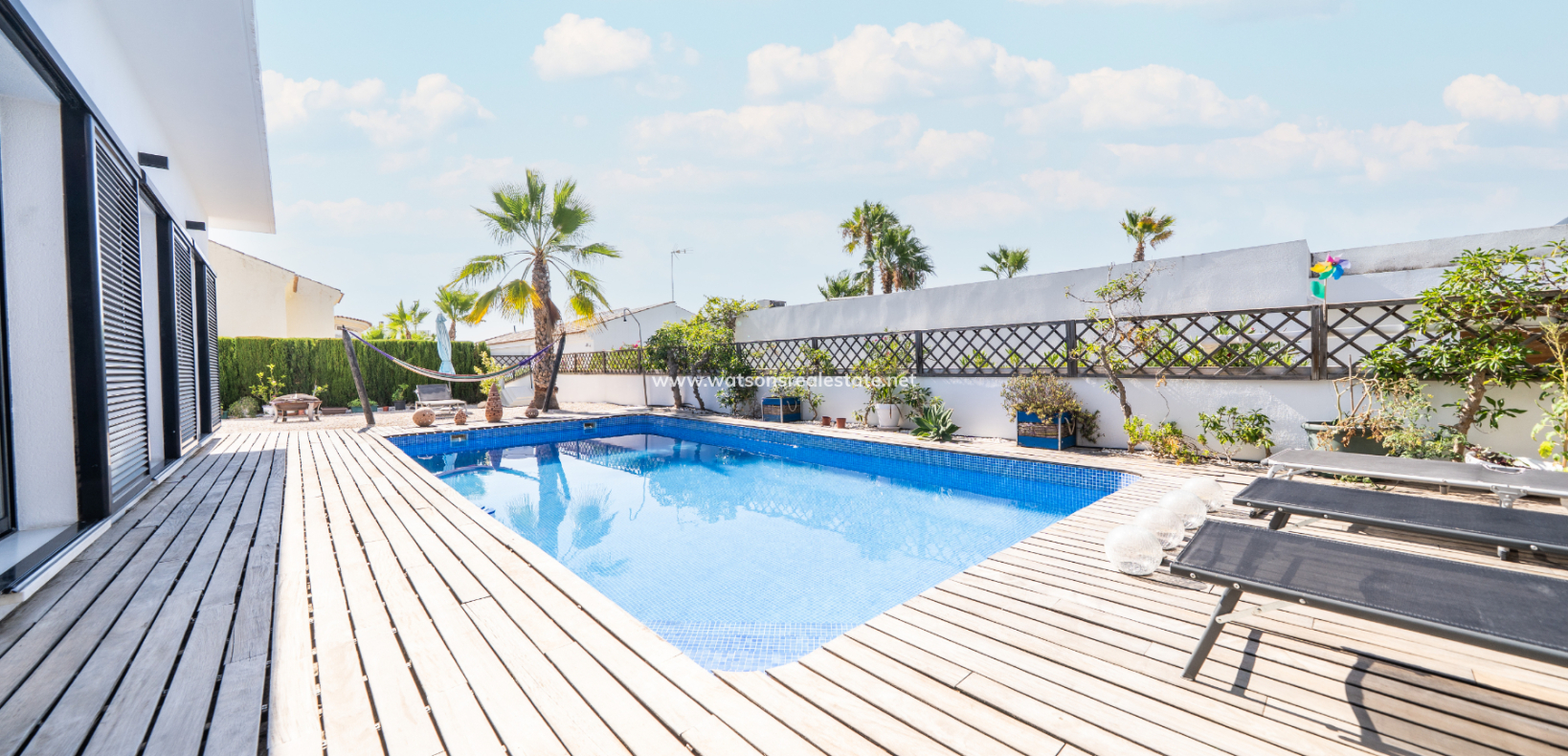 Resale - Detached - Urb. La Marina