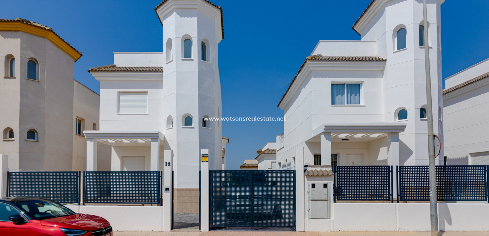 Resale - Detached - Urb. La Marina
