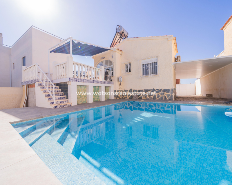 Resale - Detached - Urb. La Marina