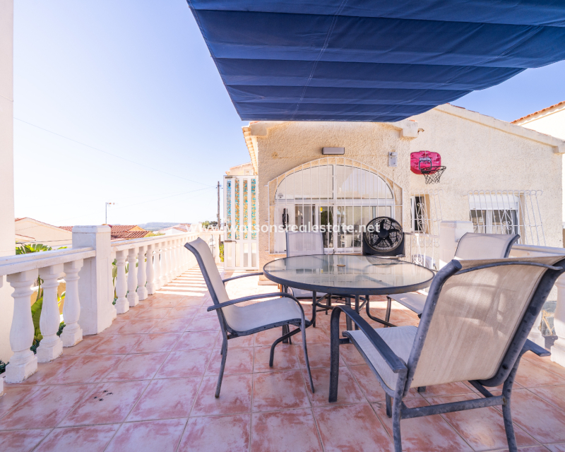 Resale - Detached - Urb. La Marina