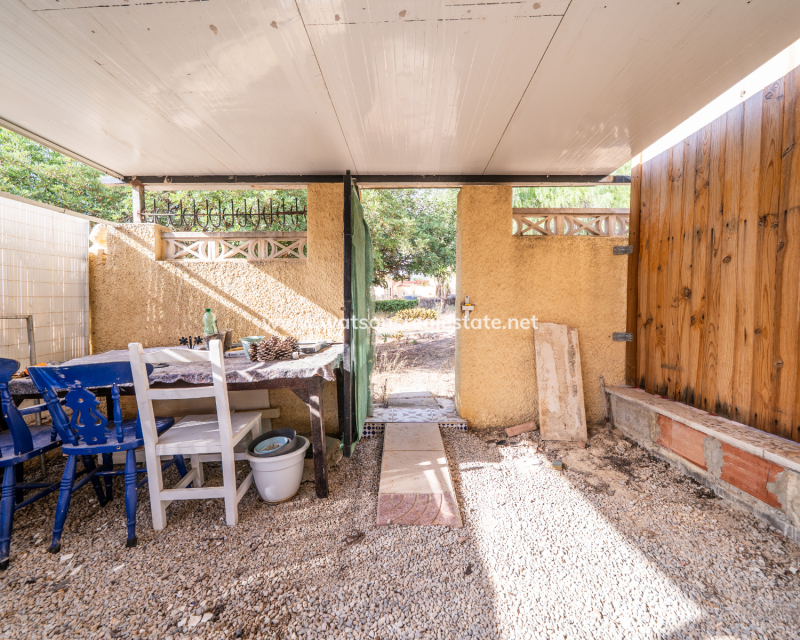 Resale - Detached - Urb. La Marina