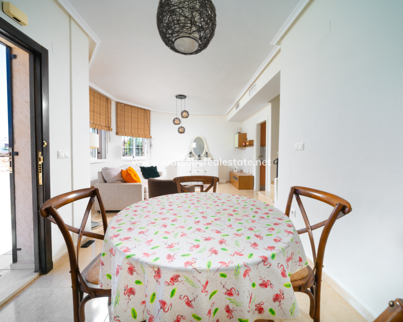 Resale - Detached - Urb. La Marina