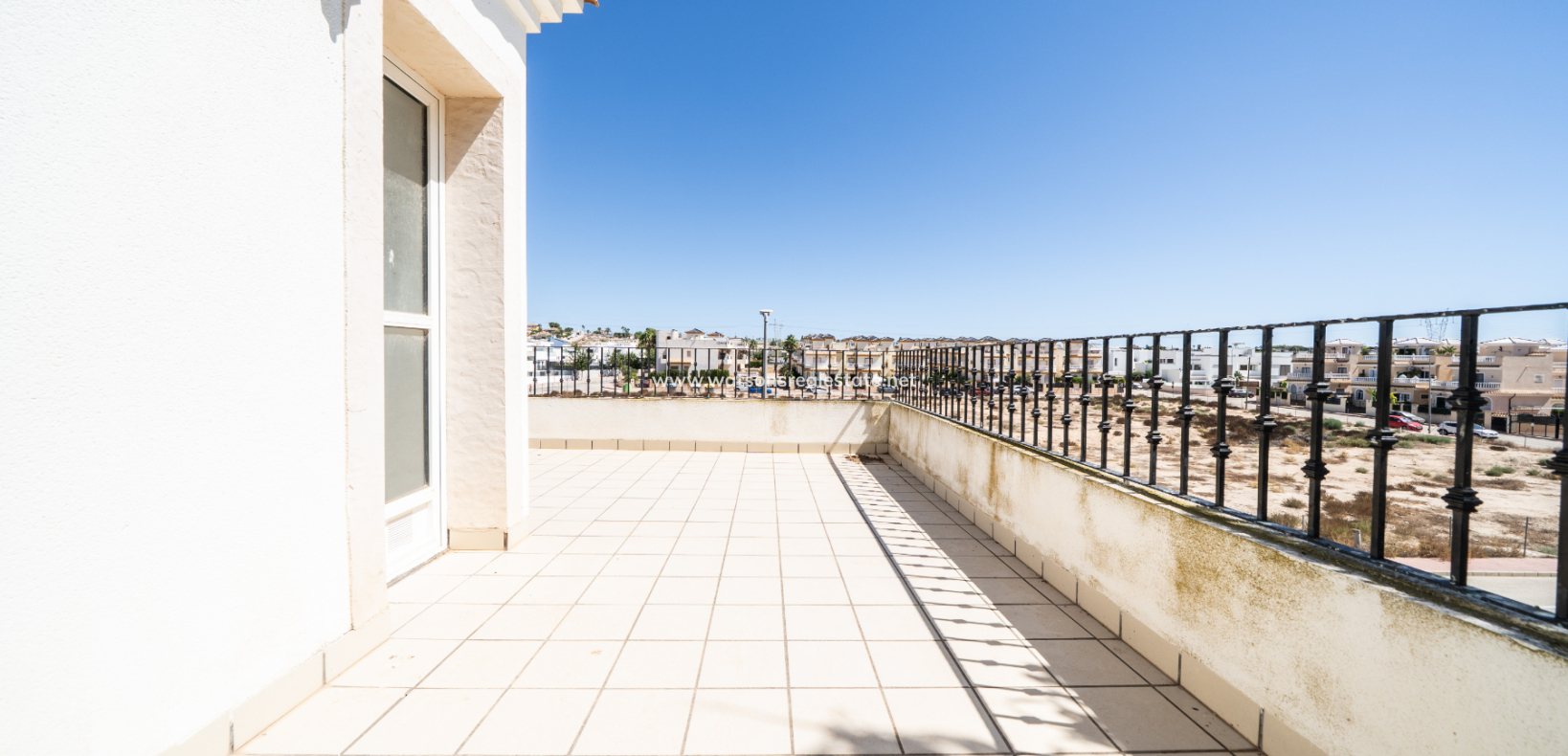 Resale - Detached - Urb. La Marina