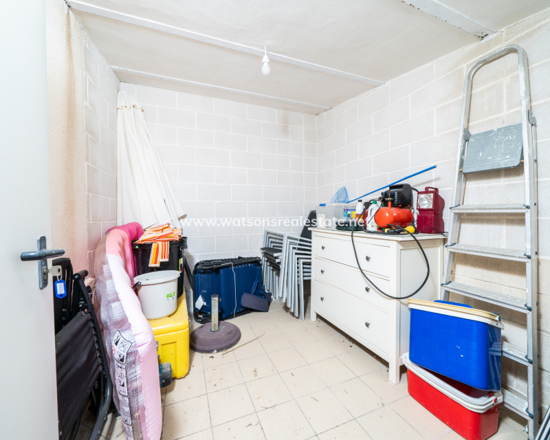 Resale - Detached - Urb. La Marina