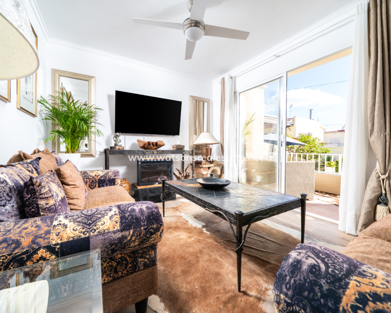 Resale - Detached - Urb. La Marina