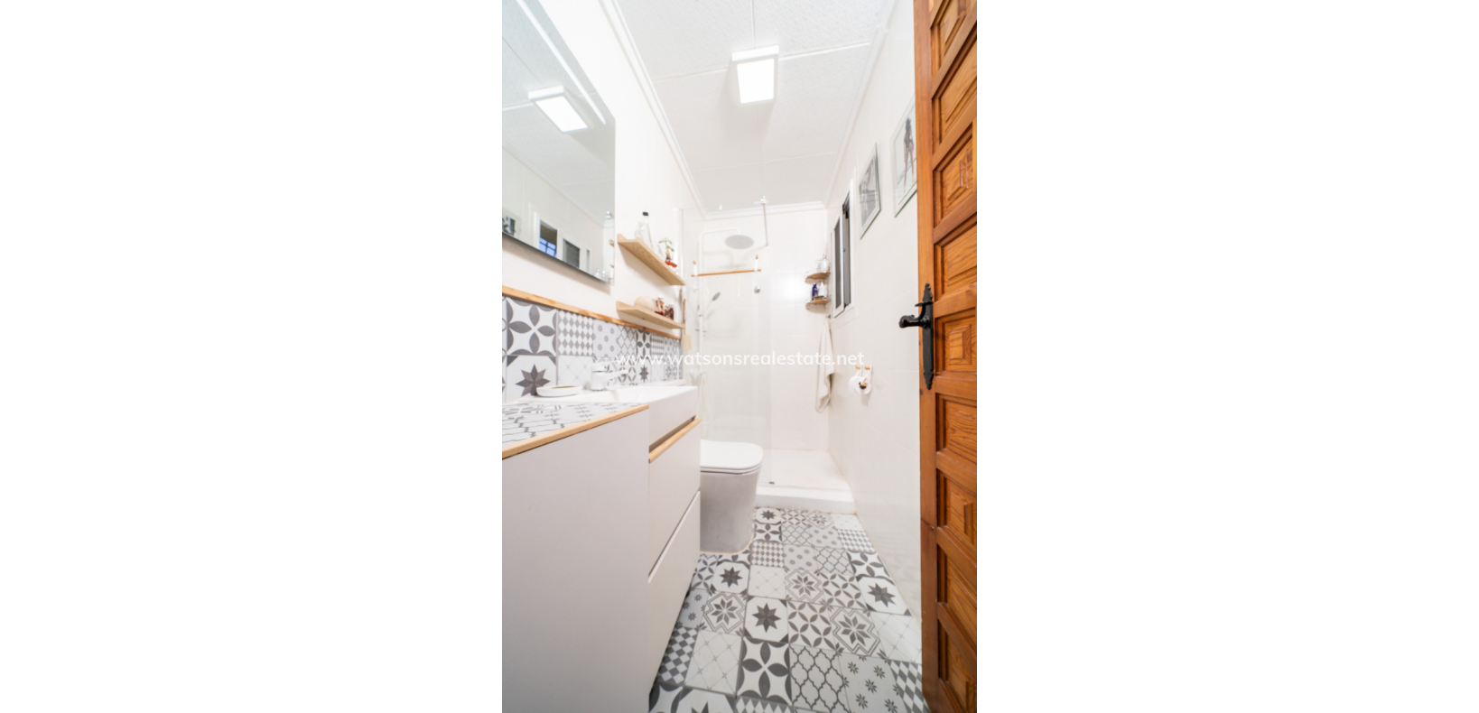 Resale - Detached - Urb. La Marina