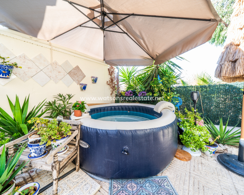 Resale - Detached - Urb. La Marina