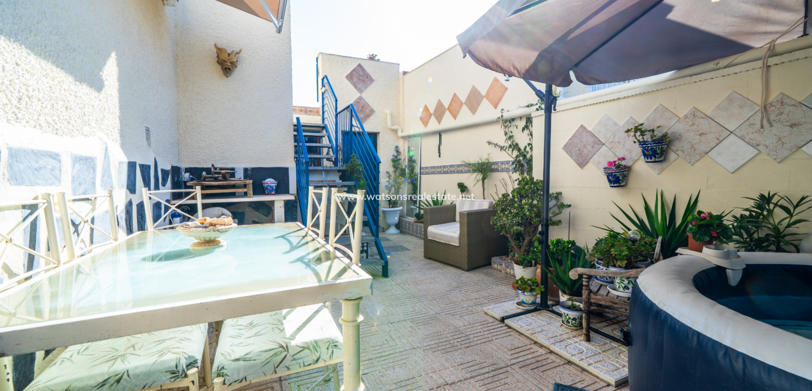 Resale - Detached - Urb. La Marina