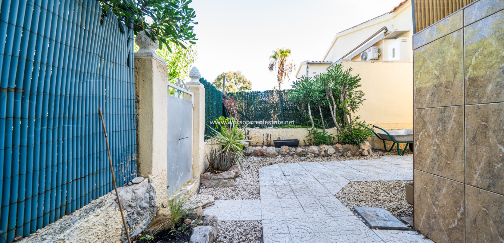 Resale - Detached - Urb. La Marina