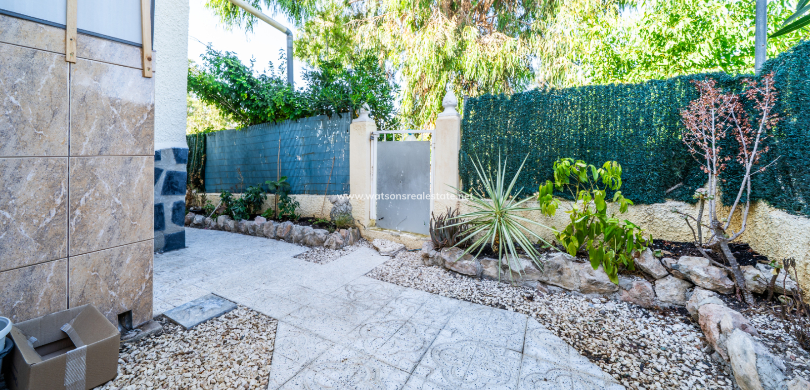 Resale - Detached - Urb. La Marina