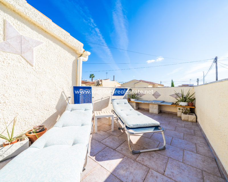 Resale - Detached - Urb. La Marina