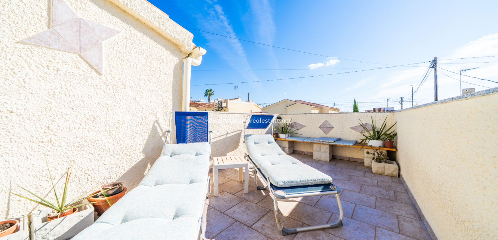 Resale - Detached - Urb. La Marina