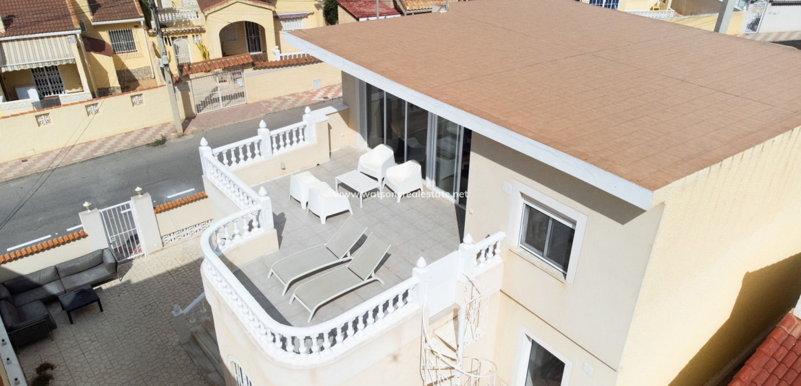 Resale - Detached - Urb. La Marina