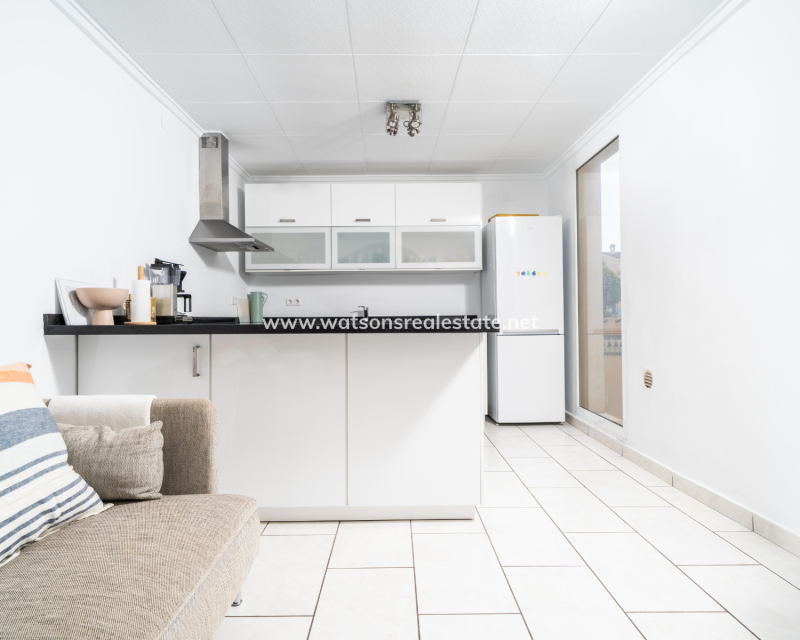 Resale - Detached - Urb. La Marina