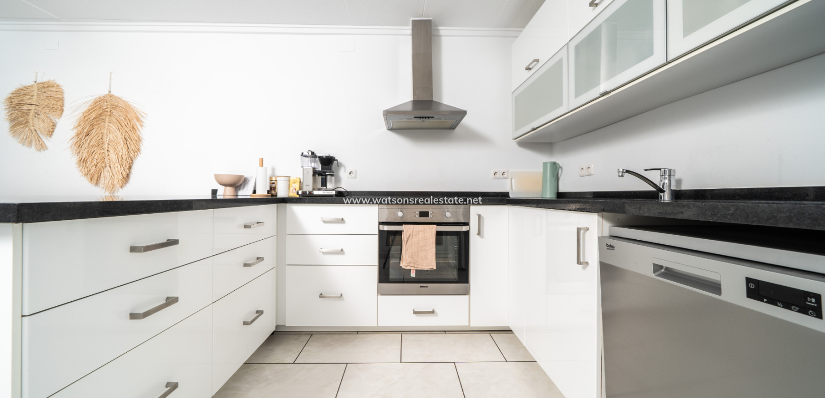 Resale - Detached - Urb. La Marina