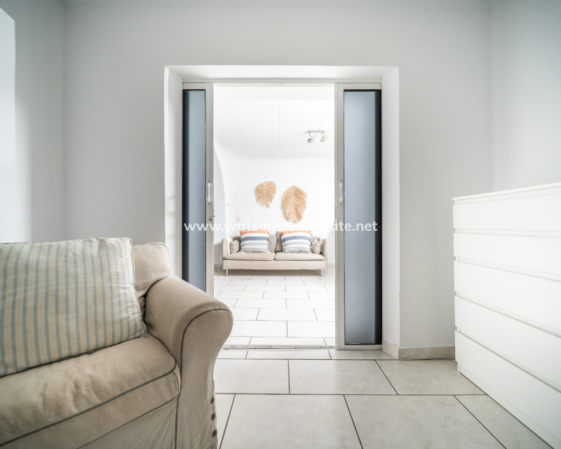 Resale - Detached - Urb. La Marina