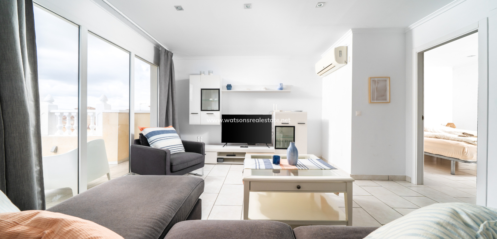 Resale - Detached - Urb. La Marina