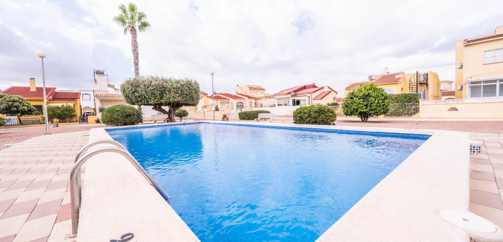 Resale - Detached - Urb. La Marina