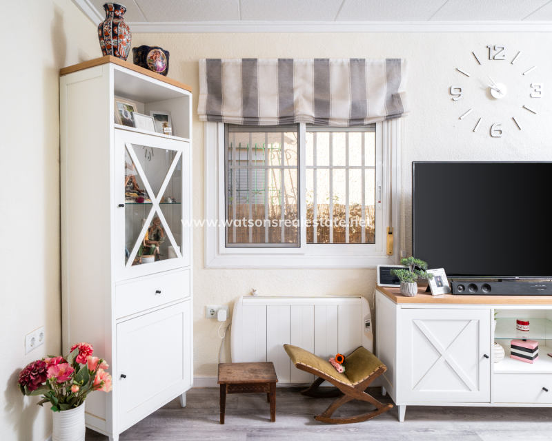 Resale - Detached - Urb. La Marina