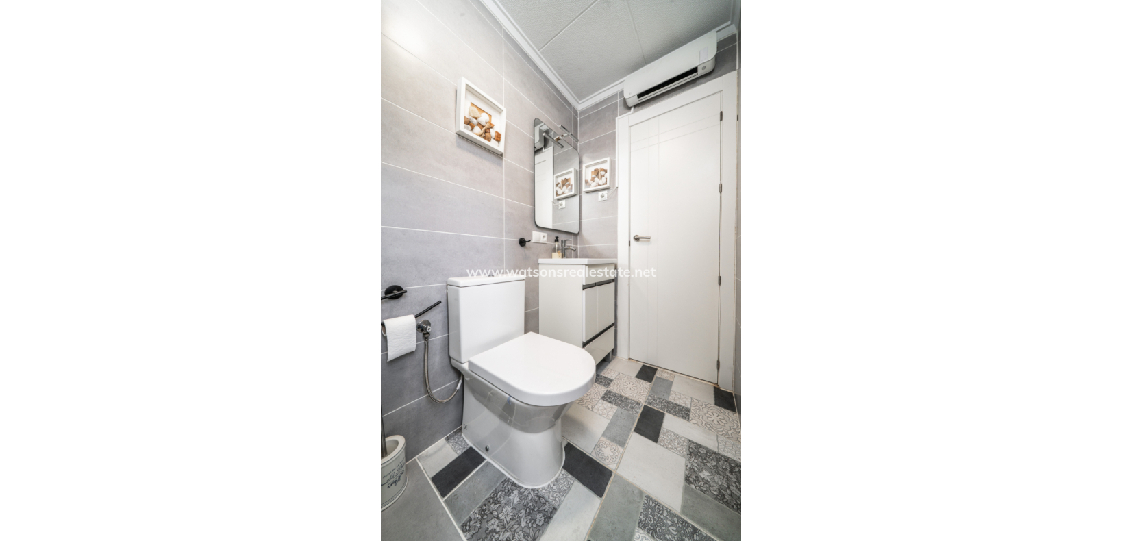 Resale - Detached - Urb. La Marina