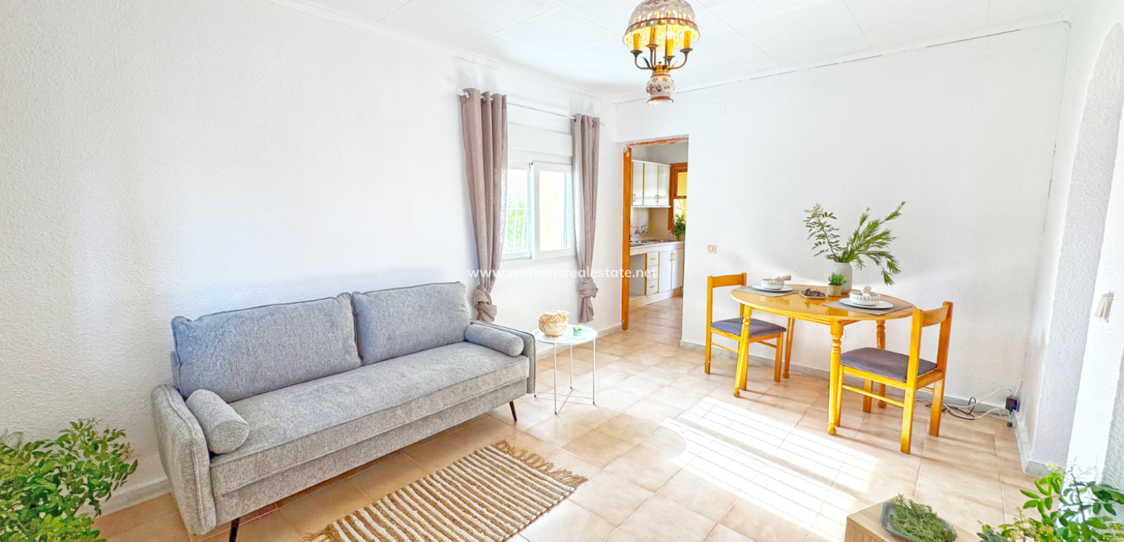 Resale - Detached - Urb. La Marina