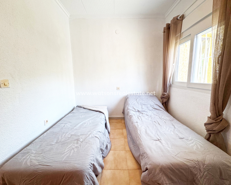 Resale - Detached - Urb. La Marina