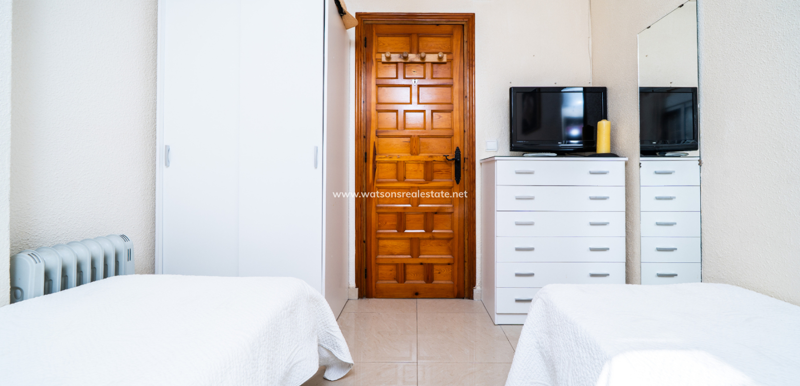 Resale - Detached - Urb. La Marina