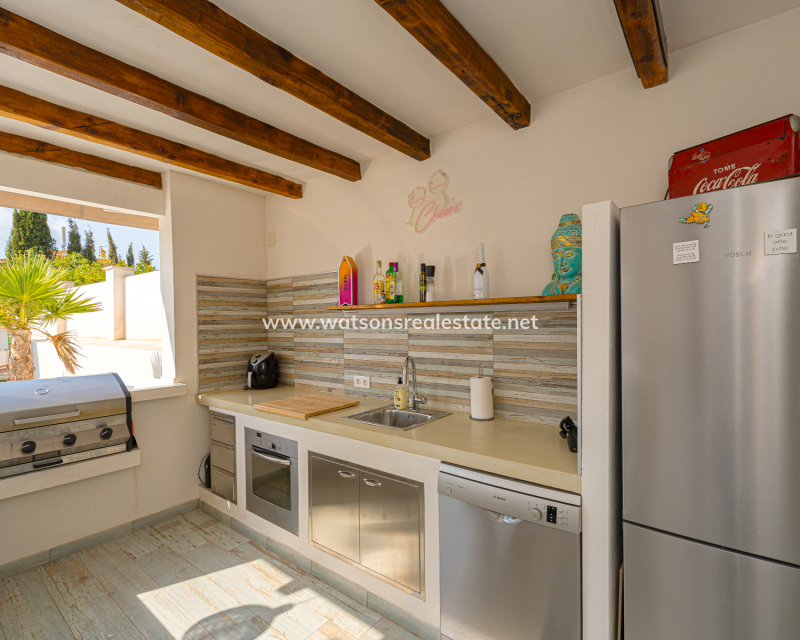 Resale - Detached - Urb. La Marina