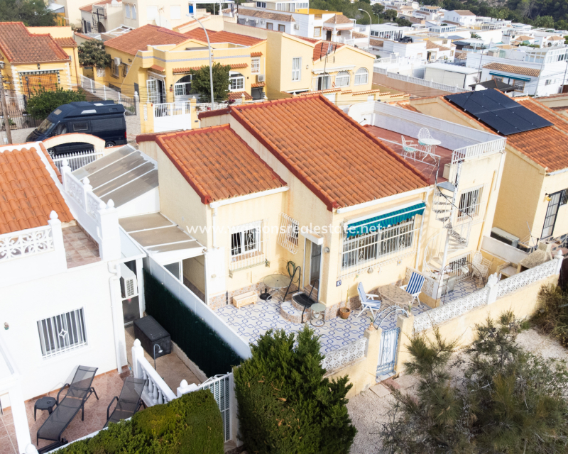 Resale - Detached - Urb. La Marina