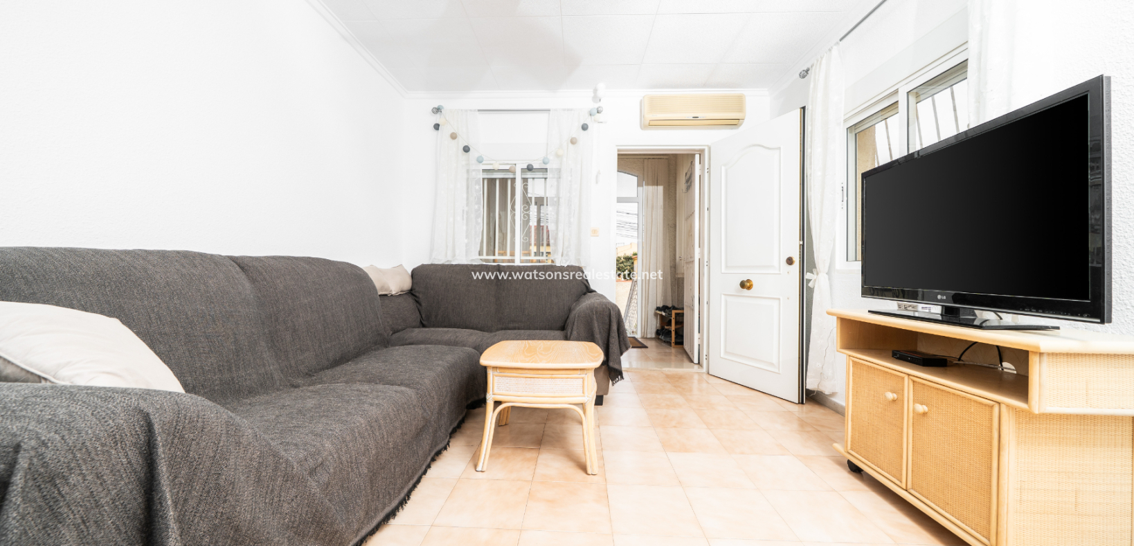 Resale - Detached - Urb. La Marina