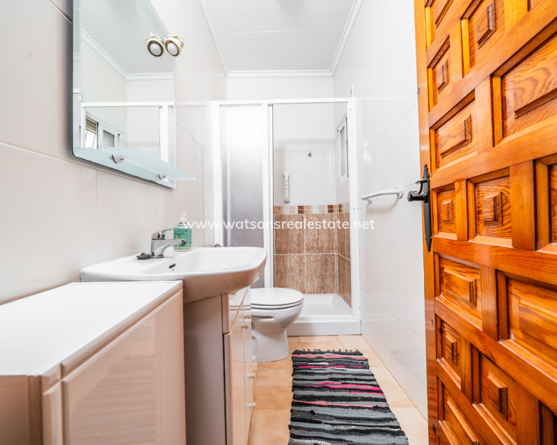 Resale - Detached - Urb. La Marina